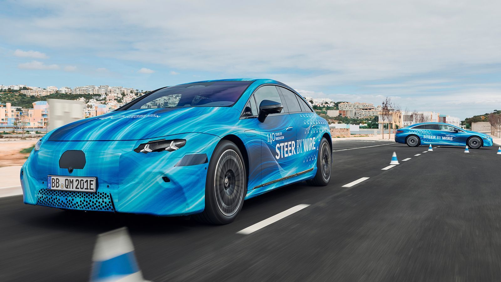 Η ανανεωμένη Mercedes EQS έρχεται με τιμόνι yoke και τεχνολογία steer-by-wire